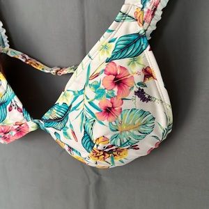 WALLFLOWER Floral bikini top Stretchy Ruffle Straps Size XL
